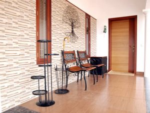 House Entrace sitting - Prime Property Developers